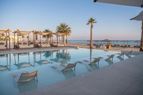 Iperion Beach Hotel