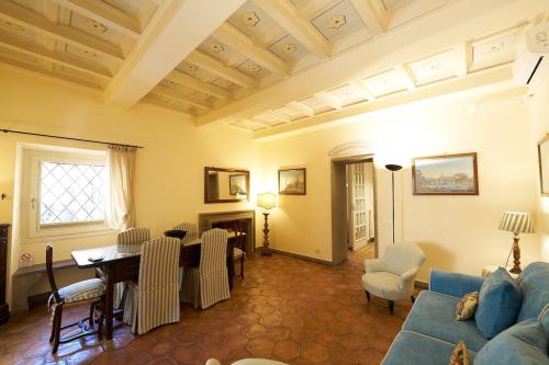 Campo de fiori Elegant Apartment