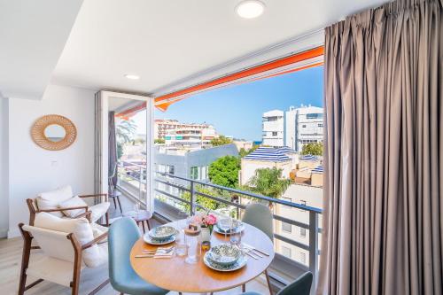 Cubo's Sea View Studio 100m from the Beach
