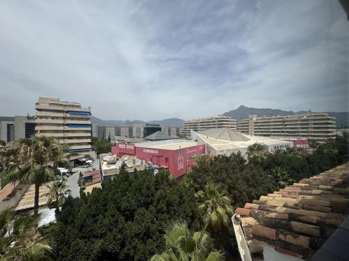 Modern, bright 1-bedroom apartment in Puerto Banus