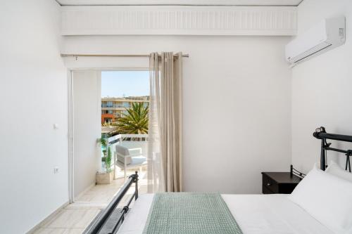Costa Apartment