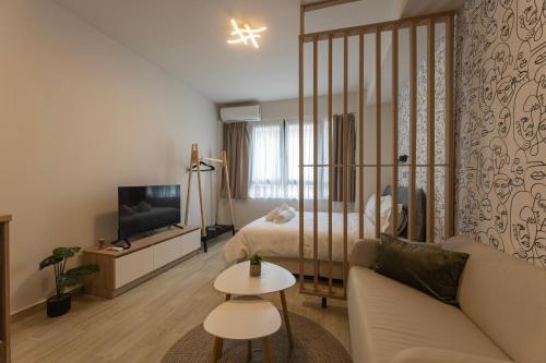 Oikia 4 you II Romantic studio center Thessaloniki