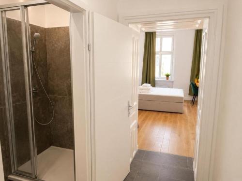 Apartment near Hauptbahnhof & Air Conditioned
