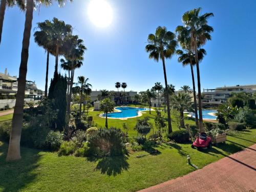 South-Facing 2BR near Puerto Banús