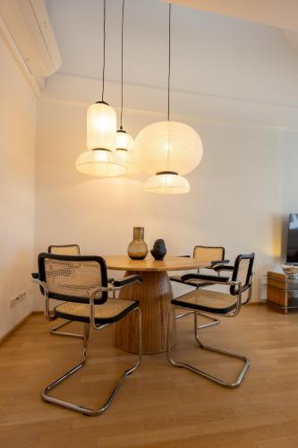 Dachgeschoss Apartment mit Terrasse am Karlsplatz