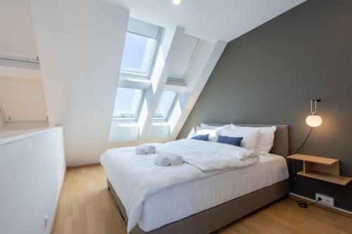 Dachgeschoss Apartment mit Terrasse am Karlsplatz