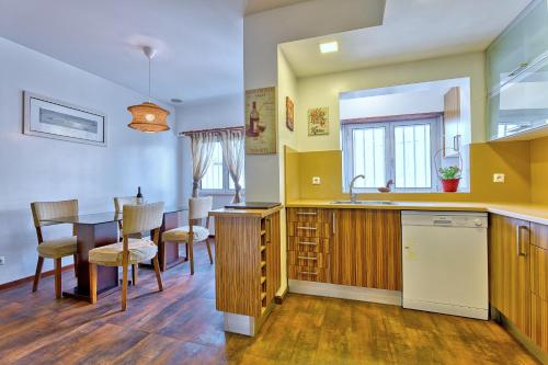 Amoreiras Duplex by Hosty