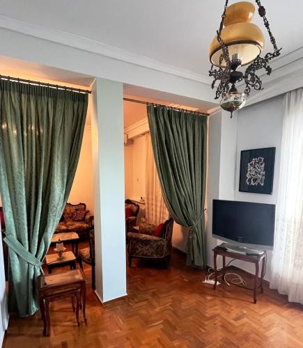 Skyline Balcony Apartment ΔΕΘ Kamara Sintrivani