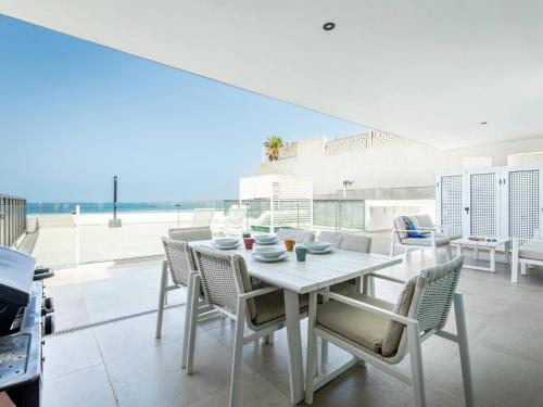 Vista Del Silencio Apartment