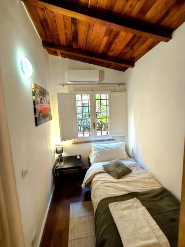 Charming apartment with Terrace by Spanish Steps