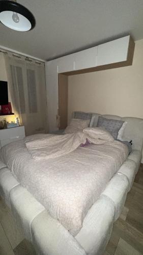 Charmant studio cosy moderne Paris 19