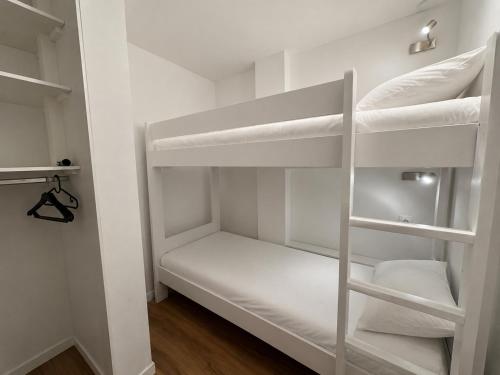 RPP A115 - Skis aux pieds, 4 pers, 2 chambres