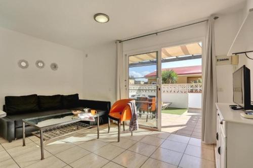Banama Coliving 2 - Coworking, Surf & Yoga