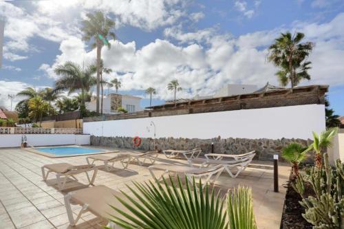 Banama Coliving 2 - Coworking, Surf & Yoga