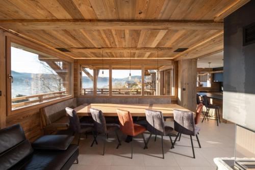 Chalet LImpérial Indoor Pool Sauna Cinema Room & Panoramic Views 1