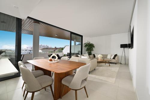 Modern Apartment With Terrace In Higueron
