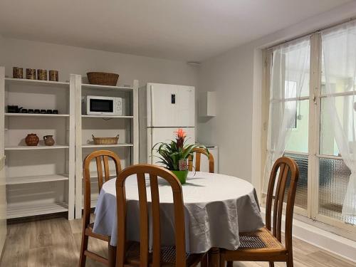 T2 indépendant - accès privé & jardin partagé - Stationnement gratuit