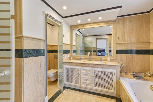Villa Helecho Private Heated Pool in Marbella Centre
