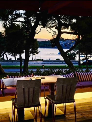 Boutique Apartment 5 min walk to Beach