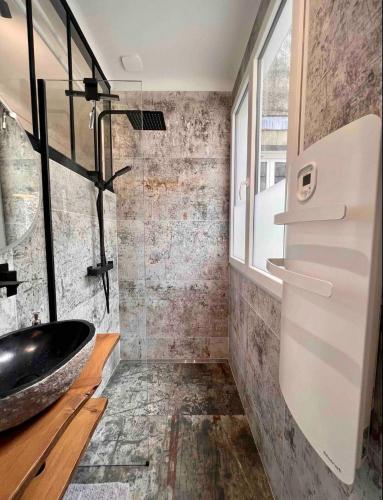 Au cœur de la cité des Sacres - Appartement rénové