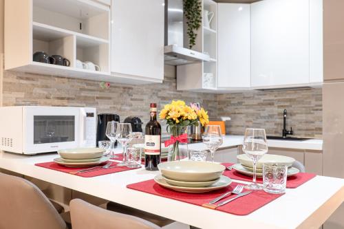 Santa Croce 2 Bedroom, Comfort, AC & Wi-Fi