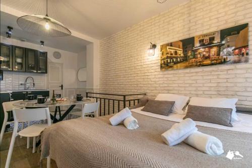 2BDR 6P duplex flat near the Moulin Rouge