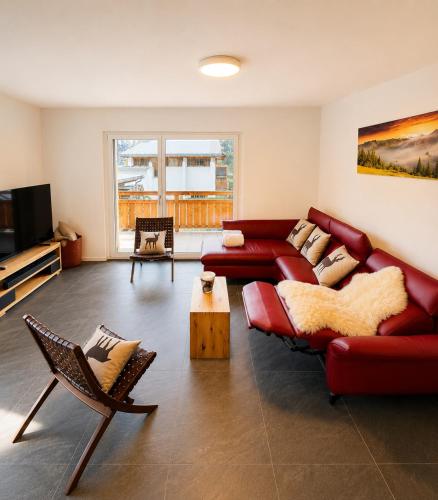 Brand-New Eiger View 3BR Apartment - Premium Location - Free Parking - Terrace