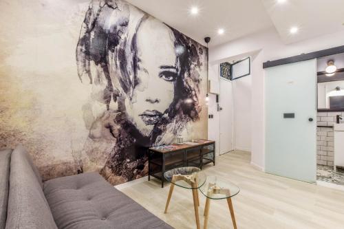 Modern Living Space in Historic Central Madrid