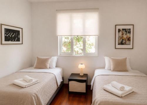 Adelos II Glow Villa 5BR 360m -Elevator-Rooftop