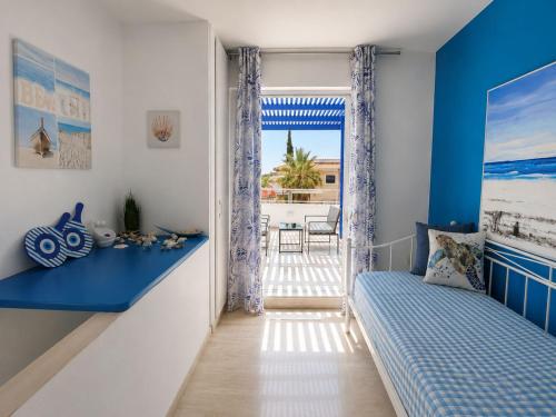 Adelos Maisonette Near Vouliagmeni Beach