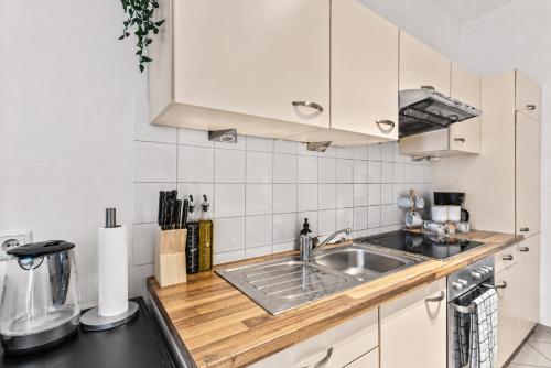 Central and stylish I Fast Center & Airport Access