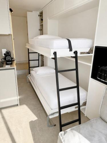 Studio Marina - Private apartment - Beach 5 min away