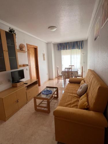 Acogedor apartamento en zona residencial con piscina