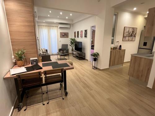 Brand New Apt- Panormou Metro 3'-Direct Airport & Pireaus