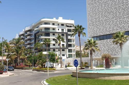 Inf11D - Modern City Flat Near Beach & Old Town