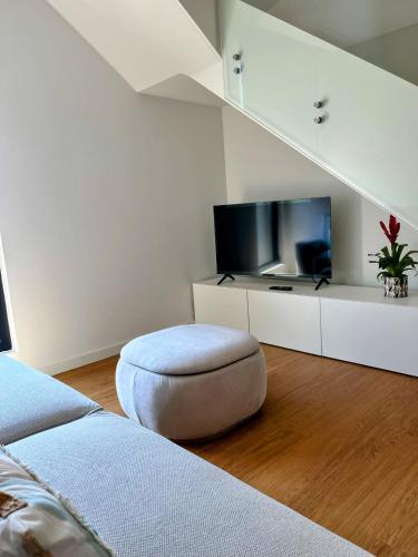 Avenue Home