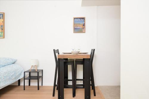 Le Petit Brienne, Studio & Parking, Vue canal
