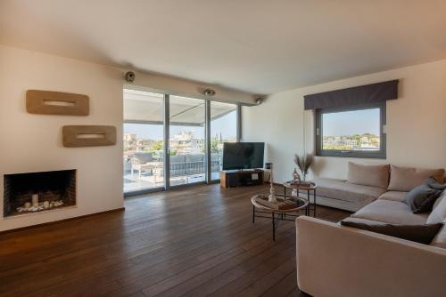 Vouliagmeni Heights Penthouse
