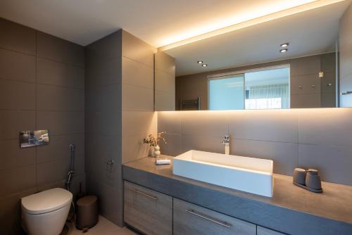 Vouliagmeni Heights Penthouse