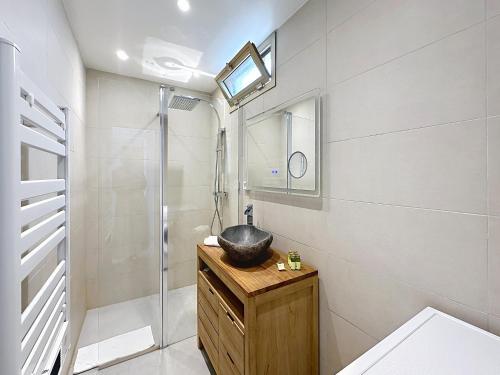 One bedroom apartment with beautiful sea view