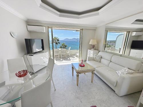 One bedroom apartment with beautiful sea view