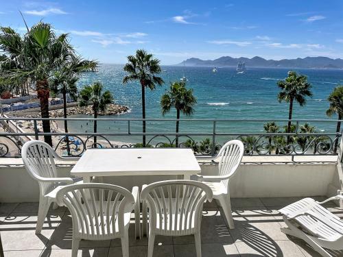 One bedroom apartment with beautiful sea view