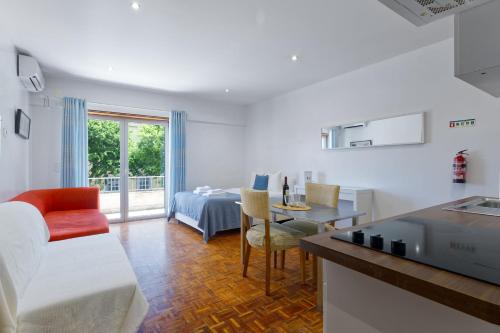 Amoreiras Studio by Hosty