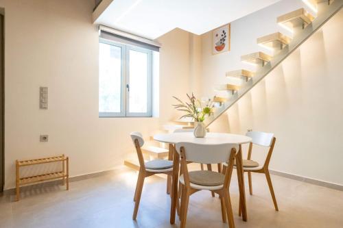 Neilis - Modern Retreat in Central Kalamata