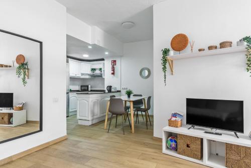 Home2Book Las Canteras Beach & City Stay