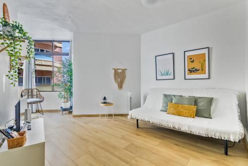 Home2Book Las Canteras Beach & City Stay