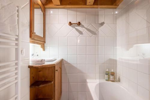 Le Cristal N16 - Central apartment close to the slopes & Free Parking & Pool