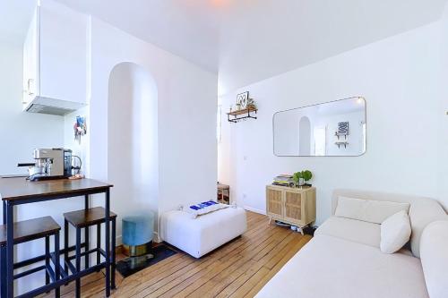Charming flat near Père-Lachaise cemetery