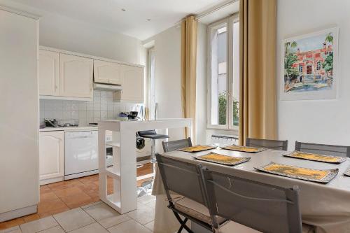2 Bedroom Apartment Cannes Center