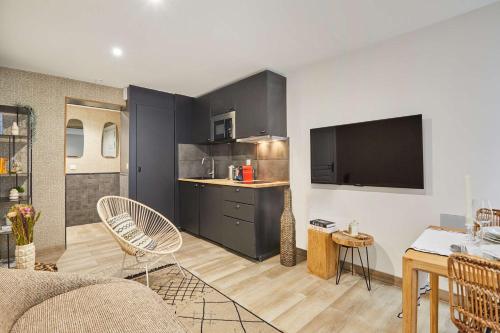 Cozy apartment in the center of Paris 2 bedrooms